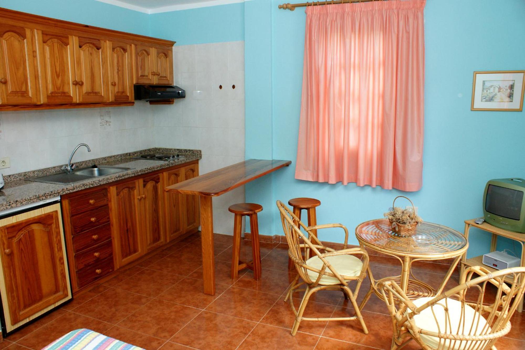 Apartamentos Nelly บาเญ กรันเรย์ ห้อง รูปภาพ